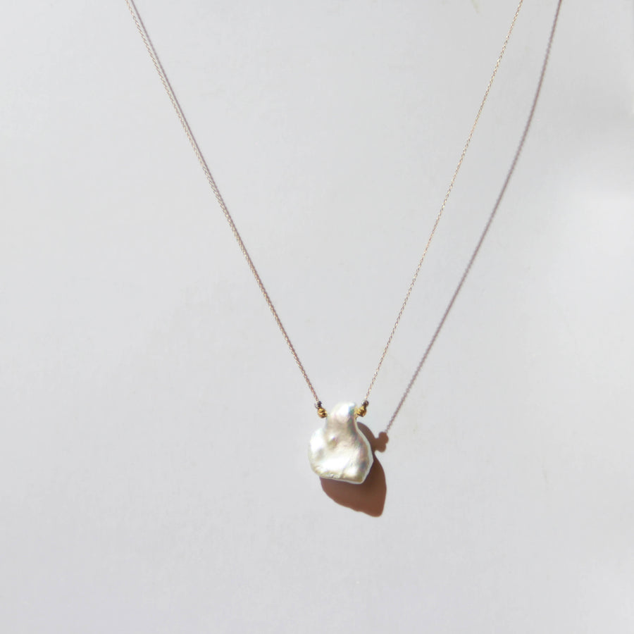 Freshwater Pearl Pendant Necklace - 18K Gold