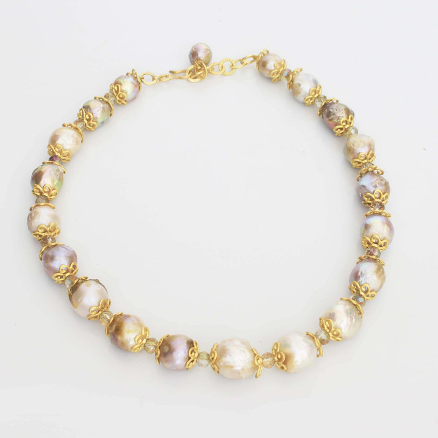 Retro Pearl Necklace