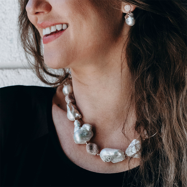 Chunky Pearl statement necklace