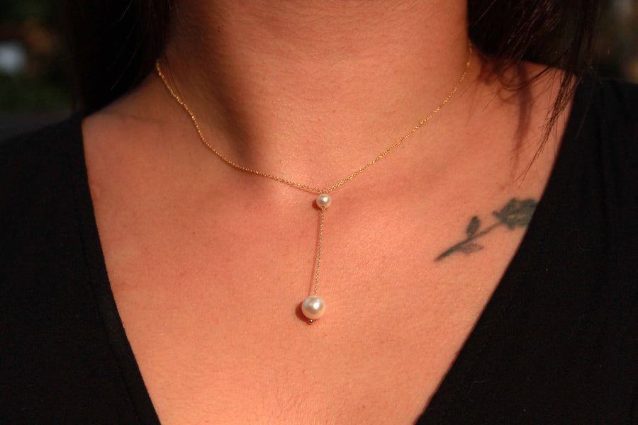 dangling pearl necklace